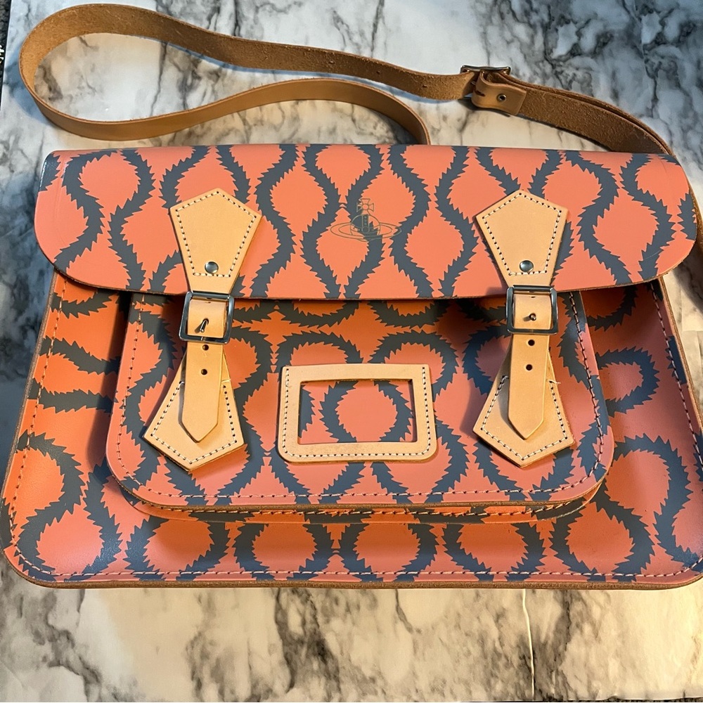 Very Rare Vivienne Westwood x The Cambridge Sat her Company shoulder bag